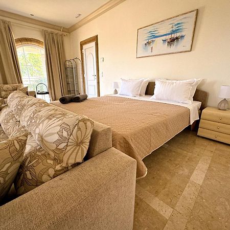 Nostrana Village Apartments Koskinou  Екстериор снимка