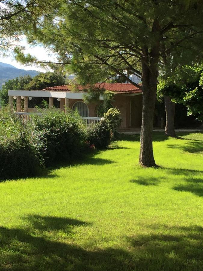 Nostrana Village Apartments Koskinou  Екстериор снимка